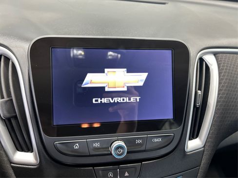 Used 2024 Chevrolet Malibu LT FWD image 12