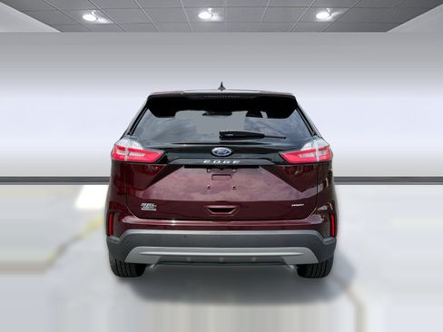 Certified 2024 Ford Edge SEL w/ Convenience Package AWD/4WD image 8