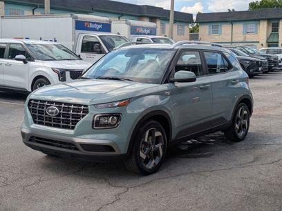 Used 2025 Hyundai Venue SEL