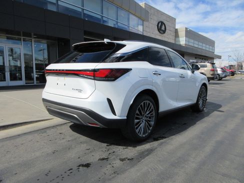 Used 2024 Lexus RX 450h 450h+ Luxury w/ Convenience Package image 9