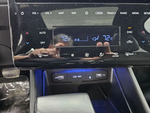 Used 2022 Hyundai Santa Cruz Limited image 24