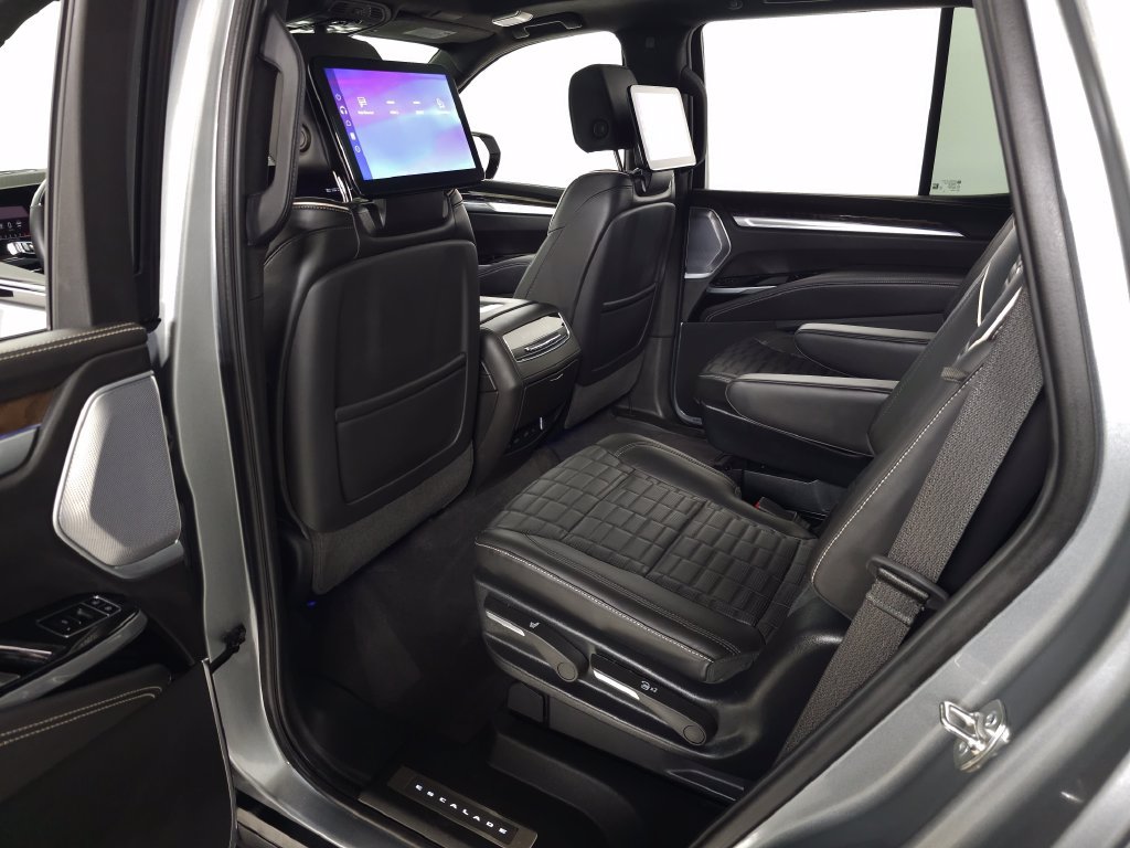 Certified 2025 Cadillac Escalade Sport Platinum w/ LPO, ONYX Package AWD/4WD image 44