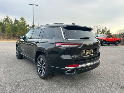 Used 2022 Jeep Grand Cherokee L Overland w/ Advanced Protech Group III image 9