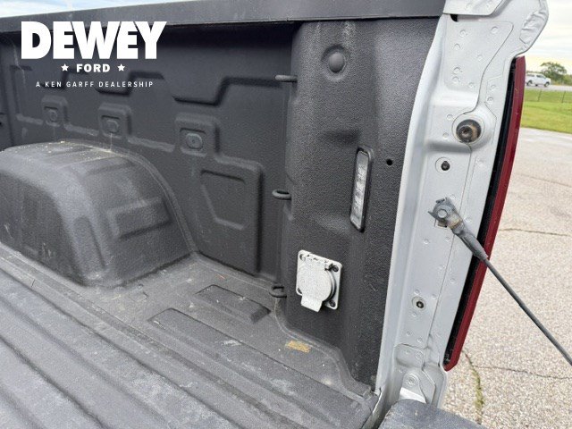 Used 2022 Chevrolet Silverado 1500 LTZ AWD/4WD image 35