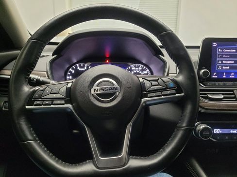 Used 2019 Nissan Altima 2.5 SL FWD image 22