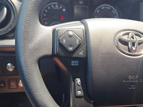 Used 2021 Toyota Tacoma SR AWD/4WD image 28