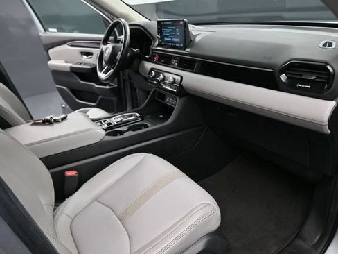 Certified 2024 Honda Pilot EX-L image 23