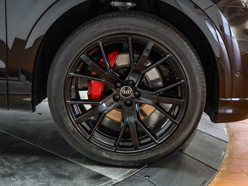 Certified 2022 Audi Q8 Premium Plus image 12