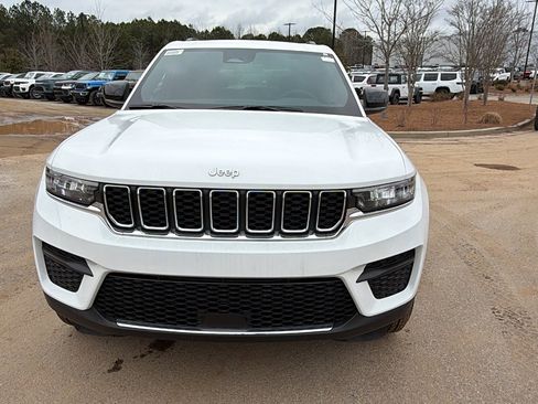 New 2026 Jeep Grand Cherokee Laredo X image 3