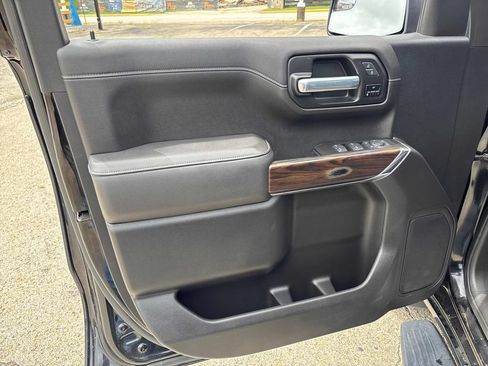 Used 2020 GMC Sierra 1500 SLT w/ SLT Convenience Package AWD/4WD image 9