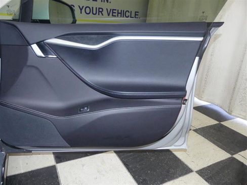 Used 2017 Tesla Model S 100D image 24