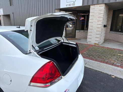 Used 2008 Chevrolet Impala LT w/ Luxury Edition Package image 17