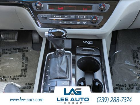 Used 2015 Kia Sedona EX w/ EX Premium Package image 19