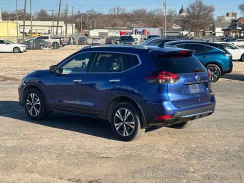 Used 2019 Nissan Rogue SV w/ Premium Package image 28
