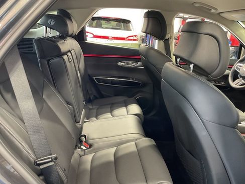 Used 2026 Genesis GV70 2.5T image 10