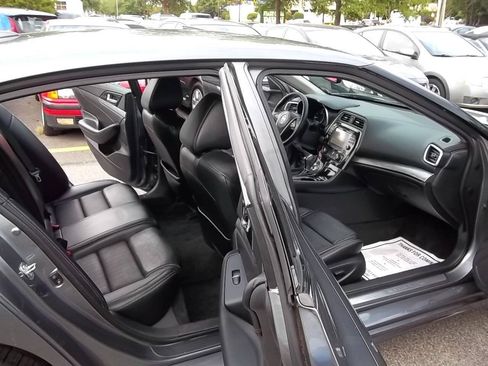 Used 2016 Nissan Maxima 3.5 SV FWD image 9