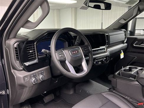 New 2025 GMC Sierra 2500 SLT w/ Max Trailering Package image 10