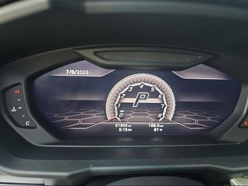 Used 2020 Lamborghini Urus image 6