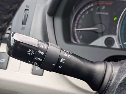 Used 2010 Toyota Venza AWD image 19