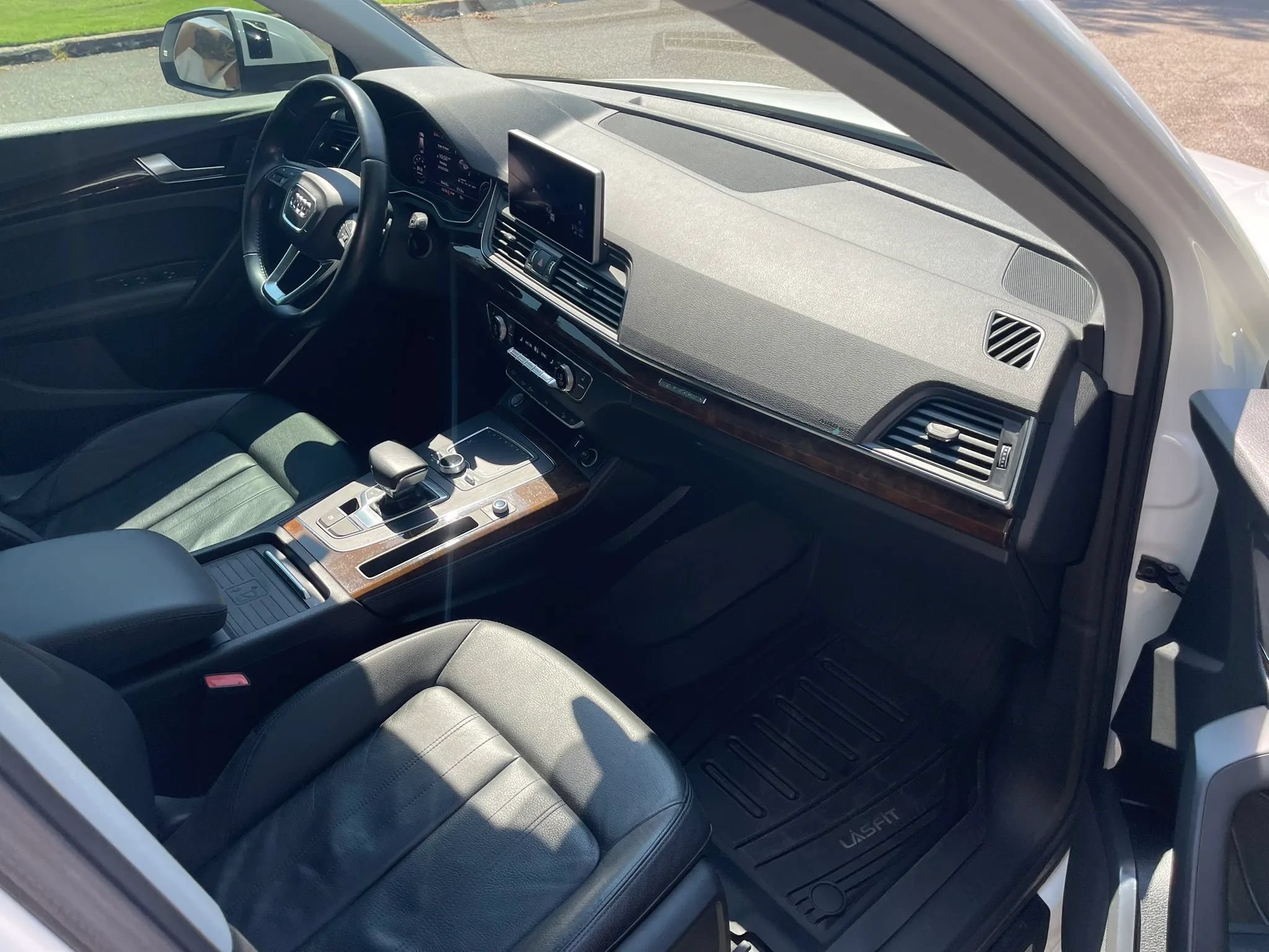 Used 2020 Audi Q5 2.0T Premium Plus w/ Premium Plus Package AWD/4WD image 14