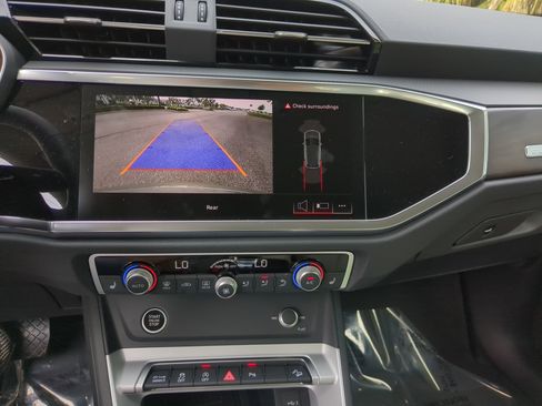 New 2025 Audi Q3 2.0T Premium image 23