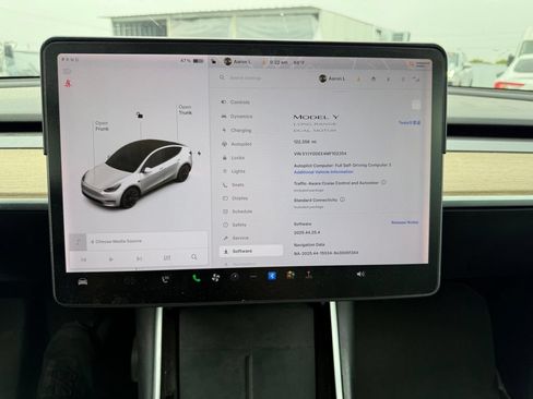 Used 2021 Tesla Model Y Long Range AWD/4WD image 9