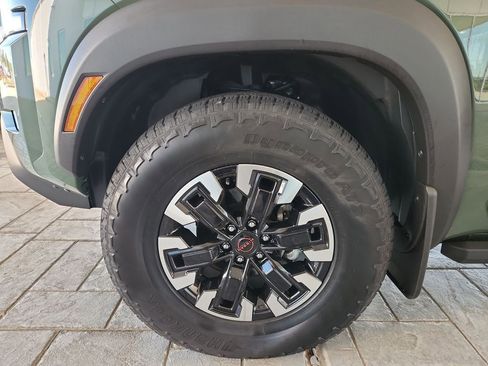 Certified 2024 Nissan Frontier PRO-4X w/ Technology Package image 30