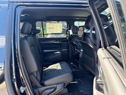 New 2026 Jeep Grand Wagoneer L Summit w/ Rear Seat Video Group I AWD/4WD image 27