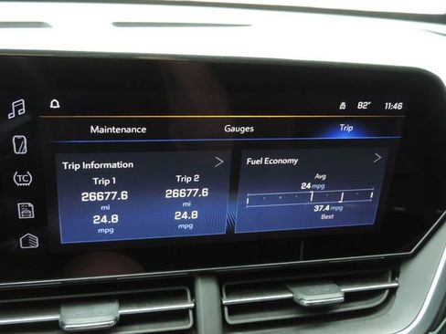 Used 2025 Chevrolet Trax RS w/ Sunroof Package FWD image 25