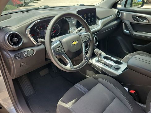 Used 2025 Chevrolet Blazer LT FWD image 14