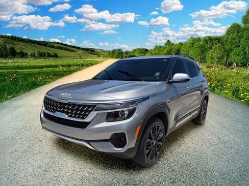 Used 2023 Kia Seltos Nightfall Edition AWD/4WD image 3