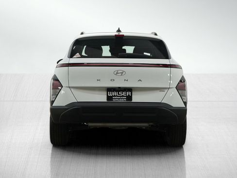 Used 2025 Hyundai Kona SEL image 6