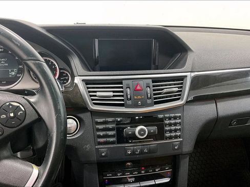 Used 2010 Mercedes-Benz E 350 Sedan image 6