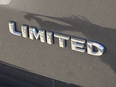 Used 2015 Jeep Grand Cherokee Limited image 5