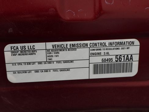 Used 2021 Chrysler Pacifica Touring-L w/ Uconnect Theater Family Group image 12