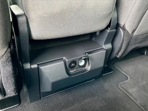 Used 2024 Ford F250 XLT image 17