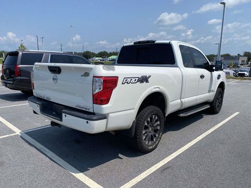Used 2017 Nissan Titan PRO-4X AWD/4WD image 7
