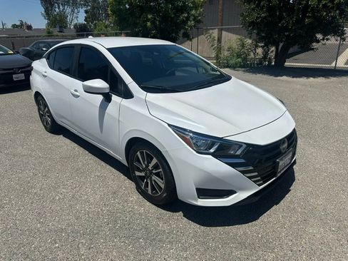 Used 2024 Nissan Versa SV FWD image 16