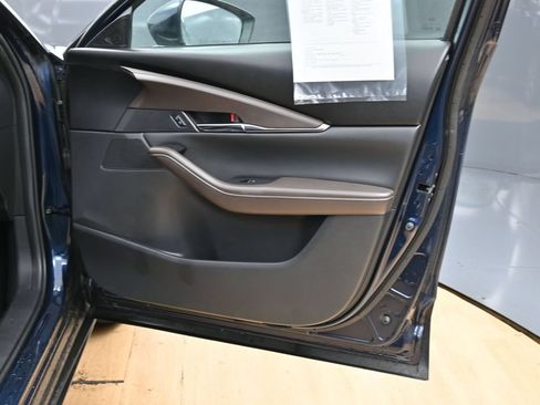 Used 2023 MAZDA CX-30 AWD 2.5 S w/ Premium Package image 37