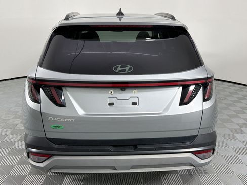 Certified 2025 Hyundai Tucson Limited FWD image 10