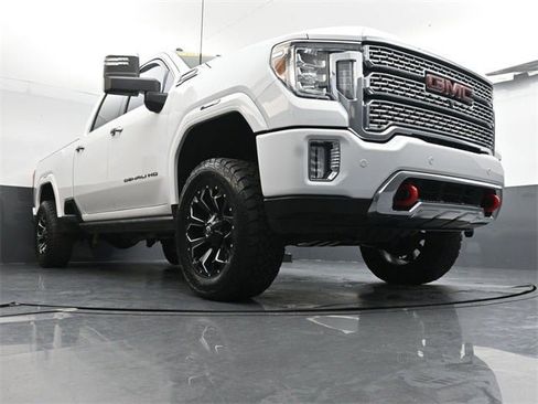 Used 2023 GMC Sierra 3500 Denali w/ Denali Ultimate Package image 39