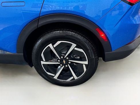 New 2026 Chevrolet Equinox EV LT image 31