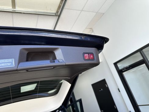 Used 2018 Mercedes-Benz GLE 350 image 82