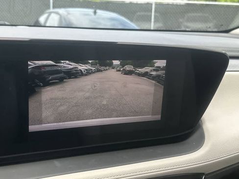 Used 2024 Buick Encore GX Avenir AWD/4WD image 24