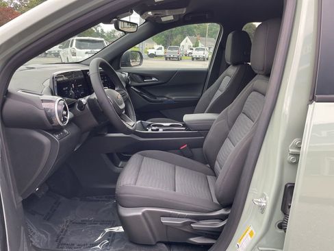 New 2026 Chevrolet Equinox LT w/ Safety and Technology Package image 10