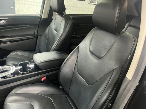 Used 2015 Ford Edge Titanium w/ Equipment Group 301A image 16