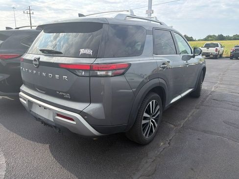 Used 2023 Nissan Pathfinder Platinum AWD/4WD image 3