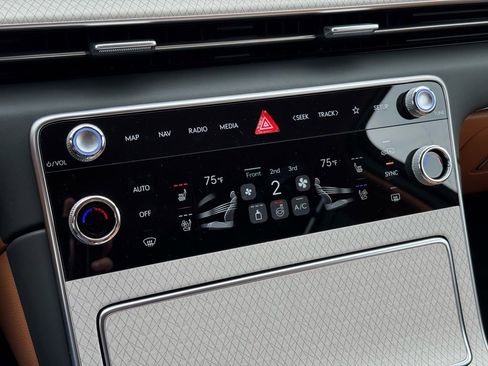 New 2026 Genesis GV80 3.5T Prestige image 39