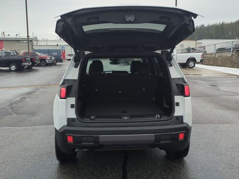 New 2026 Jeep Cherokee Overland image 6