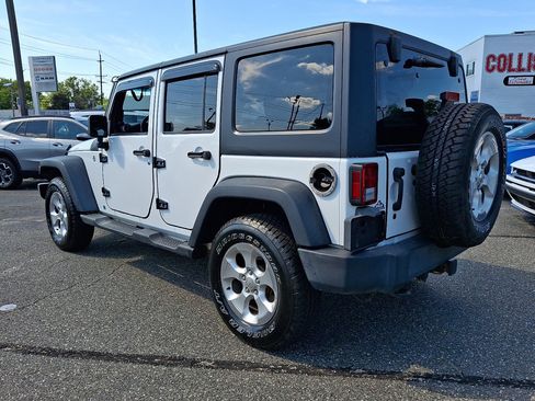 Used 2017 Jeep Wrangler Unlimited Sport w/ Quick Order Package 24S AWD/4WD image 3